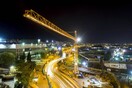 Χριστούγεννα στη Θεσσαλονίκη: Εντυπωσιακές εικόνες από την φωταγώγηση γερανών στο μετρό