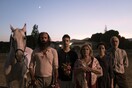 Οι πρώτες φωτογραφίες από το έργο του Παύλου Μάτεσι «Προς Ελευσίνα» με πρωταγωνίστρια την Μαρία Καβογιάννη