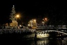 Τρίκαλα: Φωταγωγήθηκε το ψηλότερο φυσικό χριστουγεννιάτικο δέντρο στην Ελλάδα