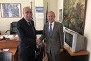 Ο Βίτσας συναντήθηκε με τον Τούρκο πρέσβη για το μεταναστευτικό