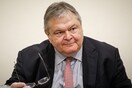 Βενιζέλος: Δεν πέφτει η κυβέρνηση με το νομοσχέδιο για την αναδοχή από ομόφυλα ζευγάρια
