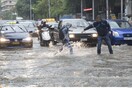 Ακραία κακοκαιρία σάρωσε τη Θεσσαλονίκη - Γυναίκα παρασύρθηκε από χείμαρρο