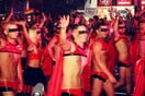 Xιλιάδες άνθρωποι και η Cher γιόρτασαν την ελευθερία και τη διαφορετικότητα στο μεγαλειώδες Gay and Lesbian Mardi Gras του Σίδνεί