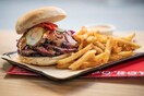 Brisket, μουσική και cocktails στο πρώτο πάρτι του Po' Boys