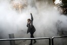 «Φλέγεται» το Ιράν: Ένας αστυνομικός νεκρός από σφαίρες διαδηλωτή