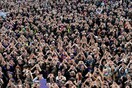 Οι γυναίκες κατεβαίνουν στους δρόμους όλου του πλανήτη