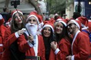 15 φωτογραφίες από το φετινό Santa Run της Αθήνας