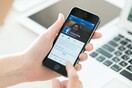Υπάρχει κρυμμένο ρολόι στο Facebook που αλλάζει την ώρα των δημοσιεύσεων και ένα τύπος έκανε απίστευτο trolling μ' αυτό