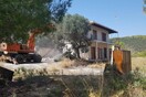 Συνεχίζονται οι κατεδαφίσεις - Γκρέμισαν αυθαίρετο στο Γραμματικό