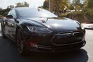 H Tesla μετέτρεψε εξ αποστάσεως δύο μοντέλα της σε ημι-αυτόνομα