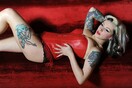 Η ζωή όπως την βλέπει (και τη ζει) ένα Pinup girl της Αθήνας