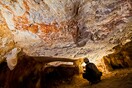 Σε σπήλαιο του Βόρνεο ανακάλυψαν την αρχαιότερη στον κόσμο σπηλαιογραφία - (ΕΙΚΟΝΕΣ)