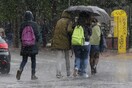 Καιρός: Βροχές και χαμηλές θερμοκρασίες