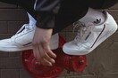 Τι λέει για σένα το χρώμα των sneakers σου;