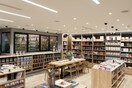 Διόπτρα Books & Life: Ένας νέος, καλαίσθητος χώρος στη Σόλωνος, γεμάτος με γωνιές ανάγνωσης