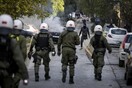 Επίθεση αντιεξουσιαστών με μολότοφ στα ΜΑΤ - Κλειστή η Πατησίων