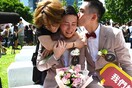 Ιστορική στιγμή οι πρώτοι γάμοι ομόφυλων ζευγαριών στην Ταϊβάν - Εκατοντάδες ζευγάρια παντρεύονται
