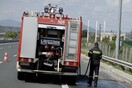 Αυτοκίνητο τυλίχτηκε στις φλόγες εν κινήσει στην Εθνική οδό Πατρών – Κορίνθου