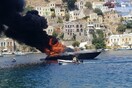 Συναγερμός στη Σύμη: Φωτιά σε σκάφος μέσα στο λιμάνι