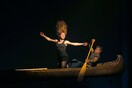 «Kanata»: Η ιστορία της πολύπαθης παράστασης του Θεάτρου του Ήλιου που ανεβαίνει στο Φεστιβάλ Αθηνών