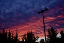 Fallstreak hole: Το μετεωρολογικό φαινόμενο πίσω από τα υπέροχα σύννεφα του ηλιοβασιλέματος