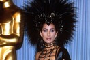 Η Cher απάντησε για την αμφιλεγόμενη εμφάνιση στα Όσκαρ του 1986 και γιατί το έκανε