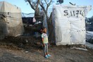 Guardian: «Φόβοι για καταστροφή, καθώς η Ελλάδα βάζει δομές μεταναστών σε lockdown» λόγω κορωνοϊού