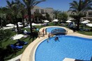 Κορωνοϊός: «Σε αχαρτογράφητα νερά τα ελληνικά ξενοδοχεία», λέει ο πρόεδρος του ΞEE