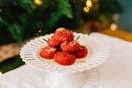 Ροζ μελομακάρονα ή παραδοσιακοί κουραμπιέδες; 21 δώρα για φανατικούς foodies