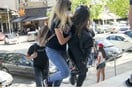 Δολοφονία στον Εύοσμο: Σεξουαλική κακοποίηση κατήγγειλαν σύζυγος και κόρη
