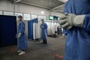 Κορωνοϊός: Ανησυχία και κυβερνητικό «Plan B» σε περίπτωση έξαρσης των κρουσμάτων