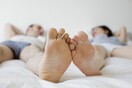 Βρετανία: «Απαγορευτικό» στο σεξ για ζευγάρια που δεν μένουν μαζί - Λόγω κορωνοϊού