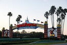 Άνοιξε ξανά η Walt Disney World: Υποχρεωτική χρήση μάσκας και ο Μίκυ Μάους σε απόσταση