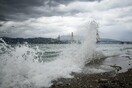 Κυκλώνας «Ιανός»: Αγωνία για εγκλωβισμένους, πληροφορίες για αγνοούμενους- Ποιες περιοχές θα πλήξει τις επόμενες ώρες