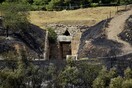 Υπό μερικό έλεγχο η φωτιά στις Μυκήνες - Υπ. Πολιτισμού: «Δεν προξένησε ζημιές στις αρχαιότητες»