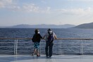 Με μάσκες σε ανοιχτά καταστρώματα: Ταξίδι στις Κυκλάδες το καλοκαίρι του κορωνοϊού [Φωτογραφίες]