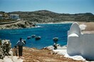 Μύκονος, Κύθηρα, Σκύρος, Ρόδος: Το Ελληνικό καλοκαίρι του Robert McCabe