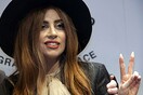 Η Lady Gaga αυτοαποκαλείται «βασίλισσα του σύμπαντος»