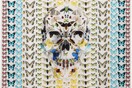 Τώρα και φουλάρια Damien Hirst! 