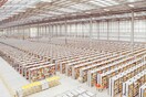 Πώς μοιάζει μία αποθήκη της Amazon;