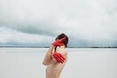 Οι χορευτές και οι ακροβάτες του Bertil Nilsson δαμάζουν τη φύση