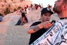 Ο νομάς μπαρμπέρης ξεκίνησε το ταξίδι του από την Ελλάδα (video)