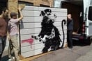 Πού πάνε τα έργα του Banksy όταν εξαφανίζονται;