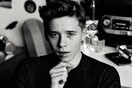 O Brooklyn Beckham στο πρώτο του εξώφυλλο 