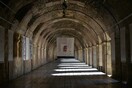 Τουρίστρια στην πόλη: Στο (υπόγειο) Μουσείο Ρωμαϊκής Αγοράς