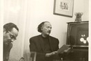 Σαν σήμερα το 1998 πέθανε ο «σκοτεινός συνομώτης», ποιητής Μιχάλης Κατσαρός