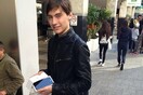 Το iPhone 6, του... έπεσε απ' τα χέρια