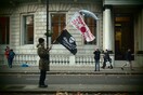 Κάποιοι νοιάζονται για τη σφαγή των δελφινιών