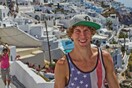 Ο Jesse La Flair ετοιμάζεται για flip στον αέρα της Σαντορίνης