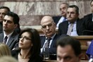 14 φωτογραφίες απ' την (αποδεκατισμένη πλέον) κοινοβουλευτική ομάδα της ΝΔ